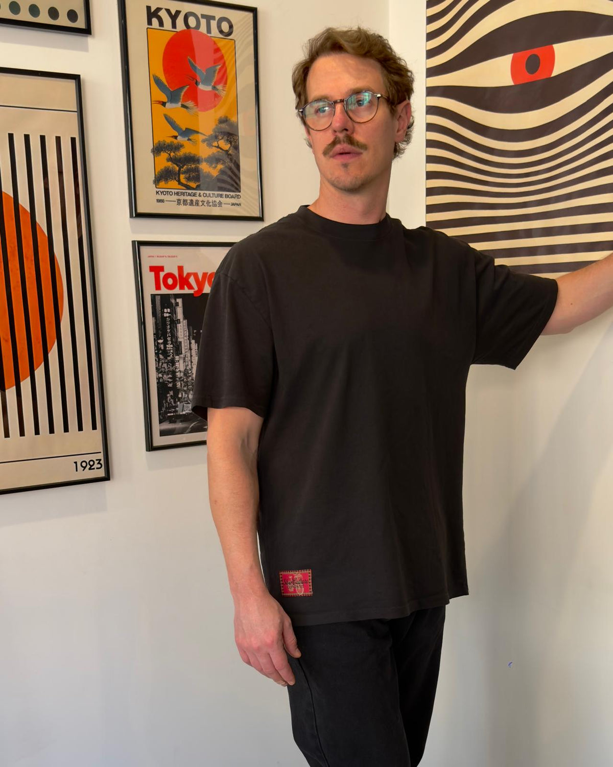 THE ESSENTIAL Faded Tee - Rock